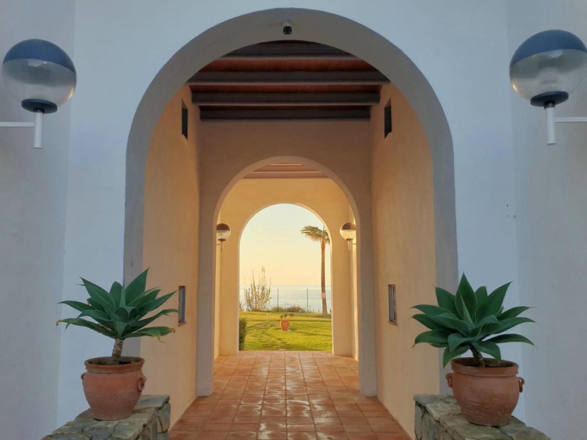 Casitamar Frontline Beach House Rental Casares Costa Near Estepona Bahia de Casares Εξωτερικό φωτογραφία